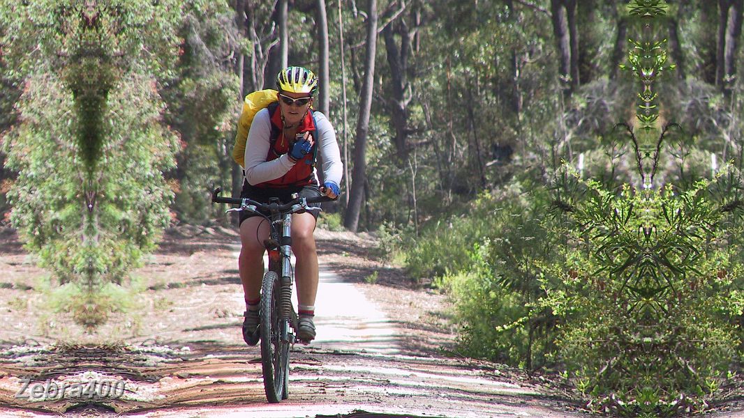 32-Heidi farewells SE NSW after MTBing back across the Victorian border!.jpg